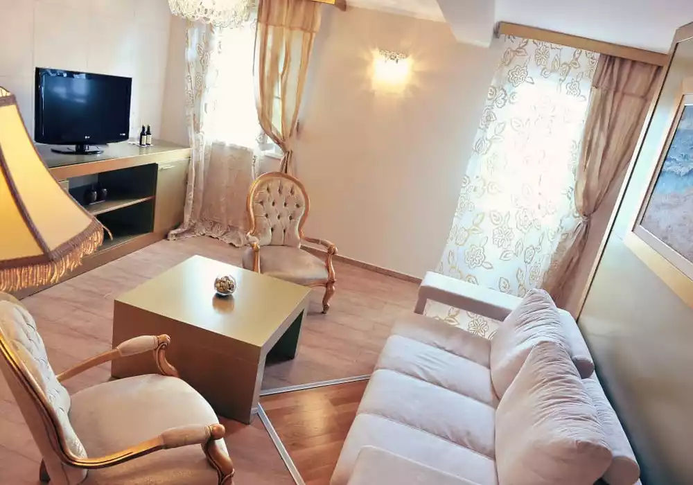 Отель, гостиница 969м² в Черногории, Котор. Стоимостью 3900000€ аренда фото-41