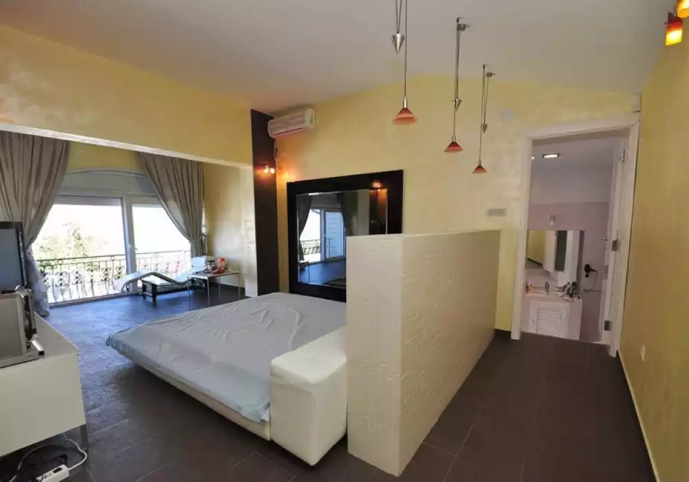 Вилла 751м² в Черногории, Тиват. Стоимостью 1050000€ аренда фото-16
