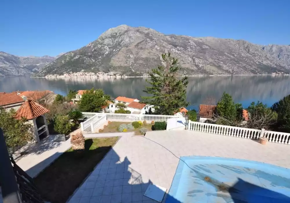 Вилла 751м² в Черногории, Тиват. Стоимостью 1050000€ аренда фото-40