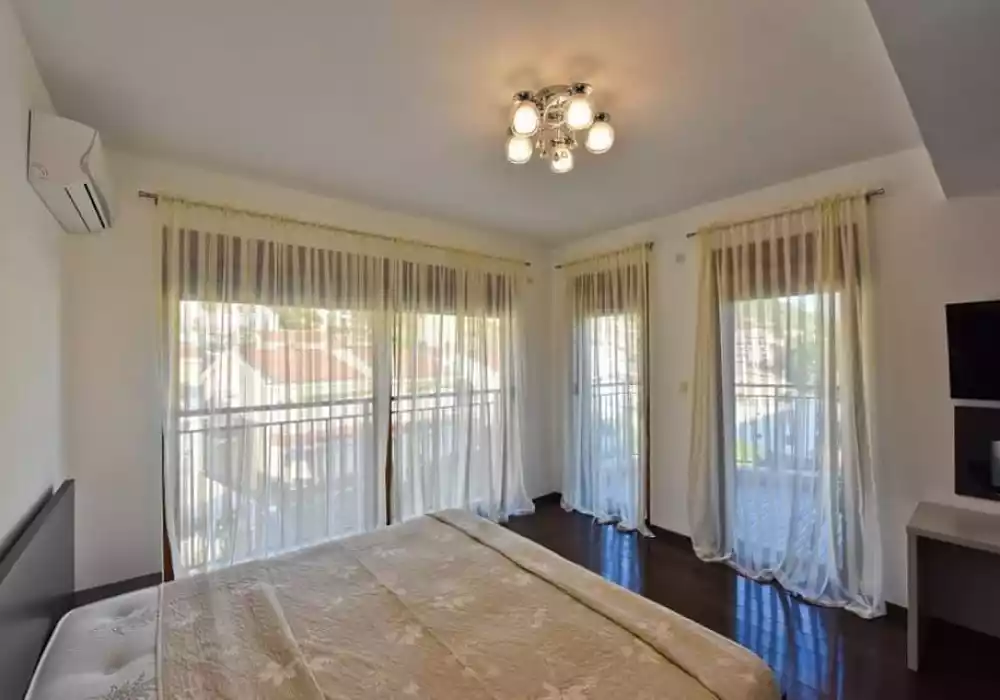 Квартира 152м² в Черногории, Петровац. Стоимостью 385000€ аренда фото-2