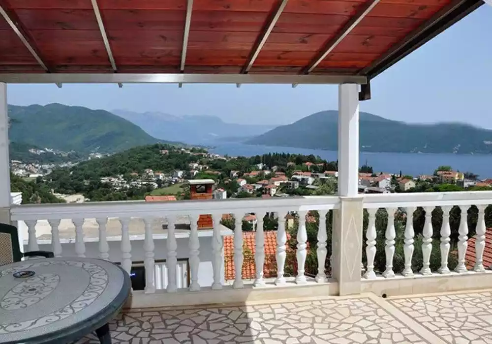 Вилла 320м² в Черногории, Херцег-Нови. Стоимостью 388000€ аренда фото-6