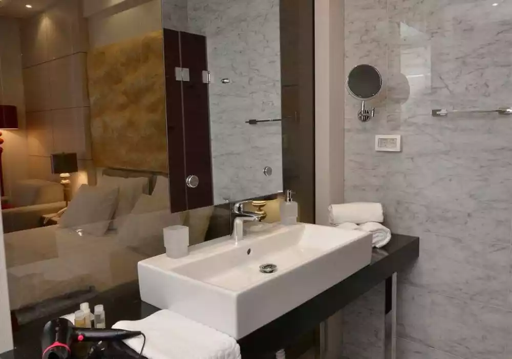 Отель, гостиница 823м² в Черногории, Будва. Стоимостью 2500000€ аренда фото-23