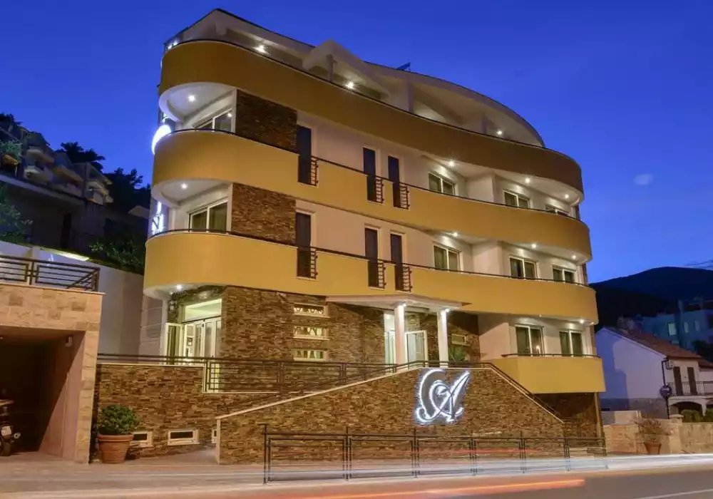 Отель, гостиница 823м² в Черногории, Будва. Стоимостью 2500000€ аренда фото-28