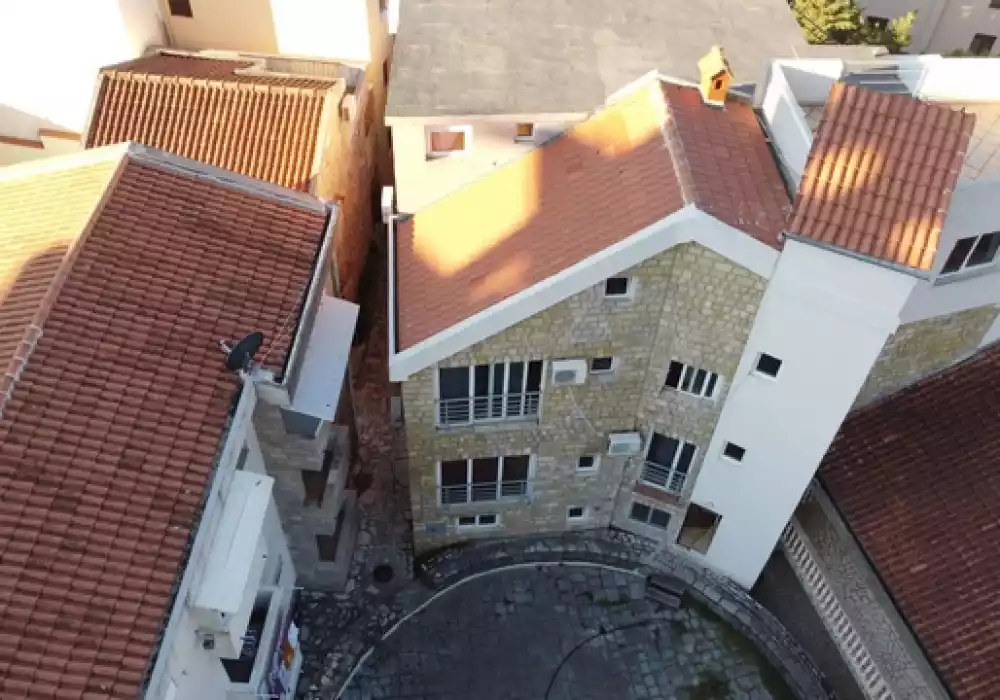Отель, гостиница 200м² в Черногории, Бечичи. Стоимостью 210000€ аренда фото-2