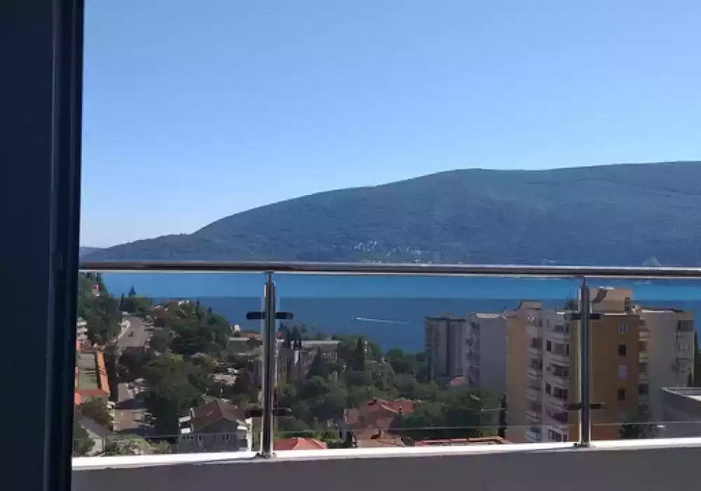Квартира 132м² в Черногории, Херцег-Нови. Стоимостью 230000€ аренда фото-1