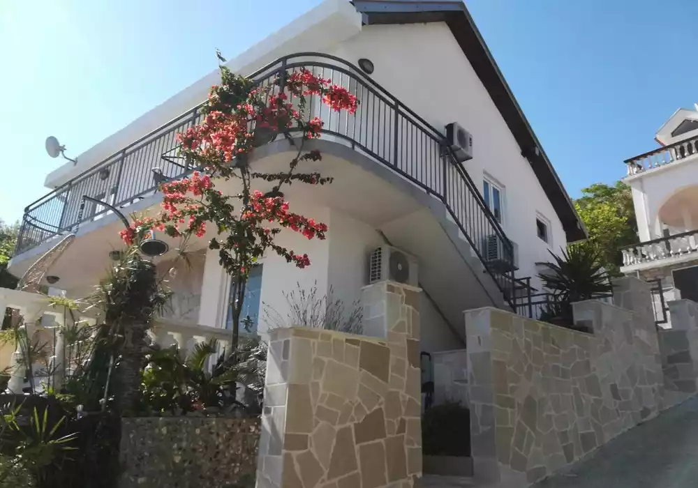 Отель, гостиница 150м² в Черногории, Тиват. Стоимостью 368000€ аренда фото-14