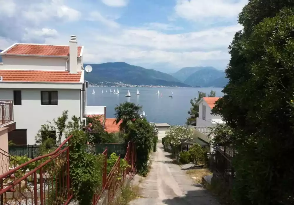 Отель, гостиница 150м² в Черногории, Тиват. Стоимостью 368000€ аренда фото-26