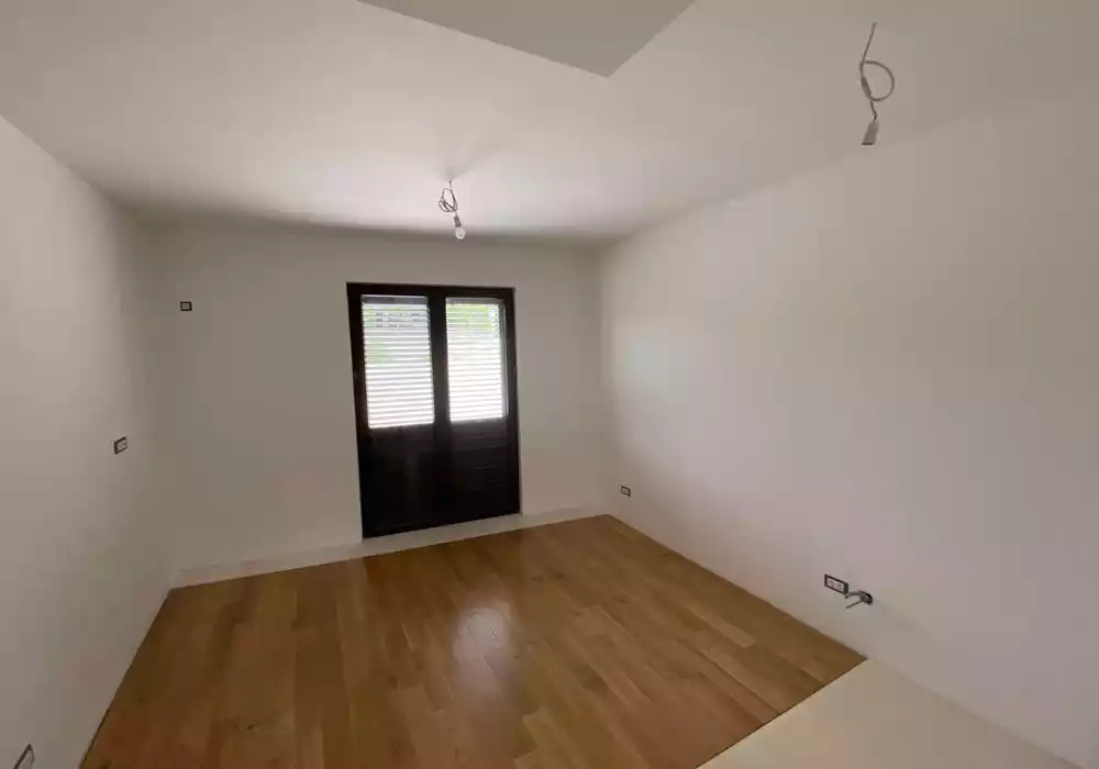 Отель, гостиница 1110м² в Черногории, Тиват. Стоимостью 1700000€ аренда фото-5