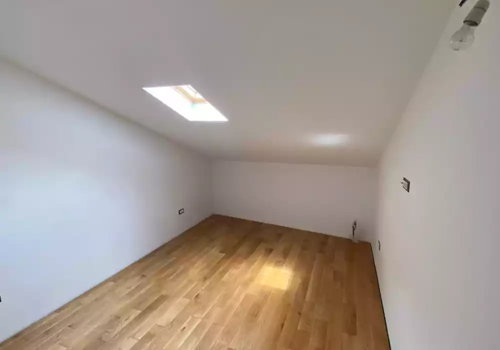 Отель, гостиница 1110м² в Черногории, Тиват. Стоимостью 1700000€ аренда фото-6
