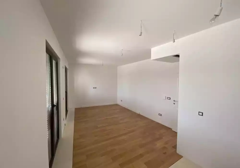 Отель, гостиница 1110м² в Черногории, Тиват. Стоимостью 1700000€ аренда фото-7