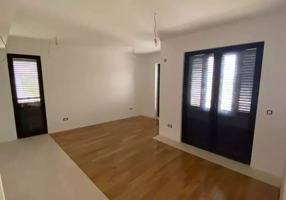 Отель, гостиница 1110м² в Черногории, Тиват. Стоимостью 1700000€ аренда фото-8