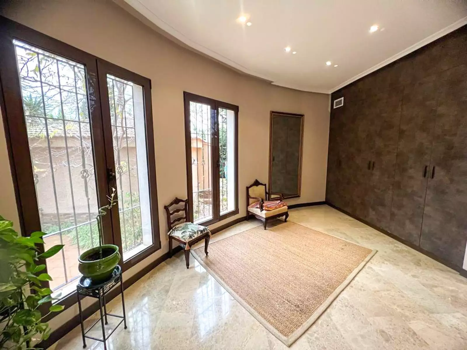 Вилла 434м² в Испании, Сьюдад-Кесада. Стоимостью 950000€ аренда фото-4