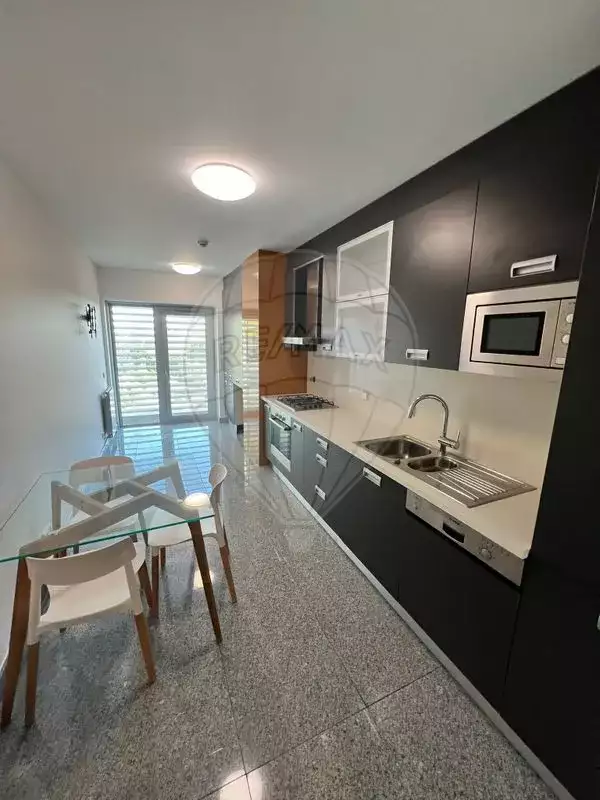 Квартира 116м² в Португалии, Вила-Нова-ди-Гая. Стоимостью 1287£ аренда фото-6