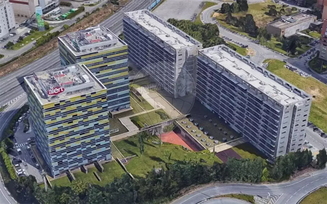 Квартира 116м² в Португалии, Вила-Нова-ди-Гая. Стоимостью 1287£ аренда фото-8