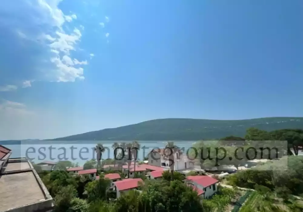 Квартира 96м² в Черногории, Херцег-Нови. Стоимостью 105000€ аренда фото-1