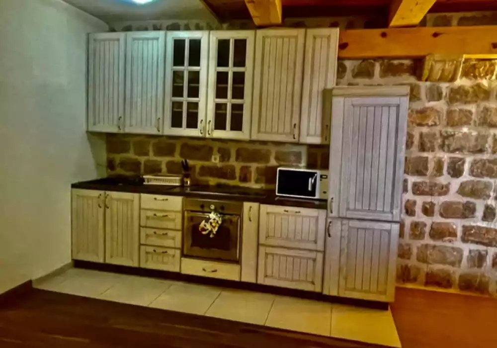 Отель, гостиница 1300м² в Черногории, Режевичи. Стоимостью 3800000€ аренда фото-3