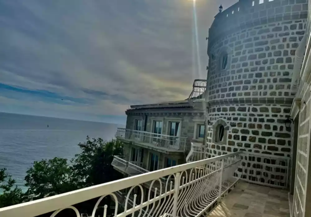 Отель, гостиница 1300м² в Черногории, Режевичи. Стоимостью 3800000€ аренда фото-50