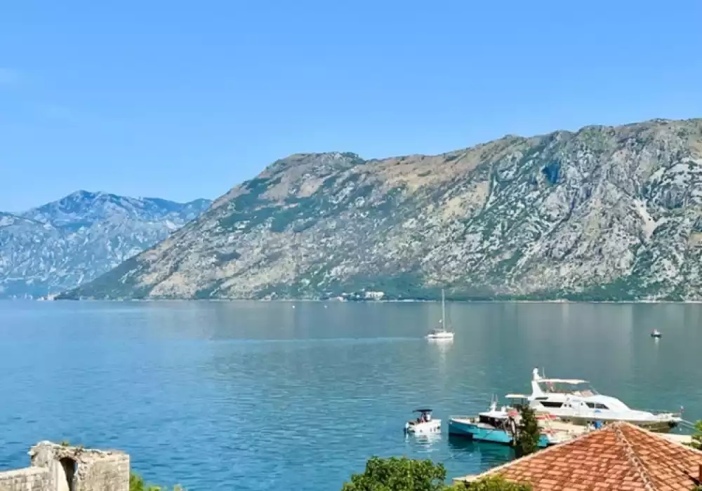 Квартира 91м² в Черногории, Доброта. Стоимостью 265000€ аренда фото-1
