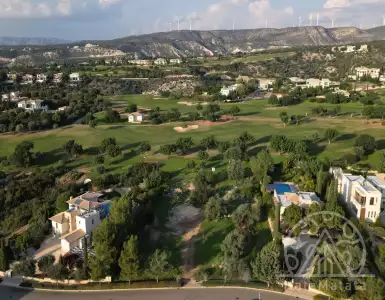 Купить земельный участок в Кипре 895000€