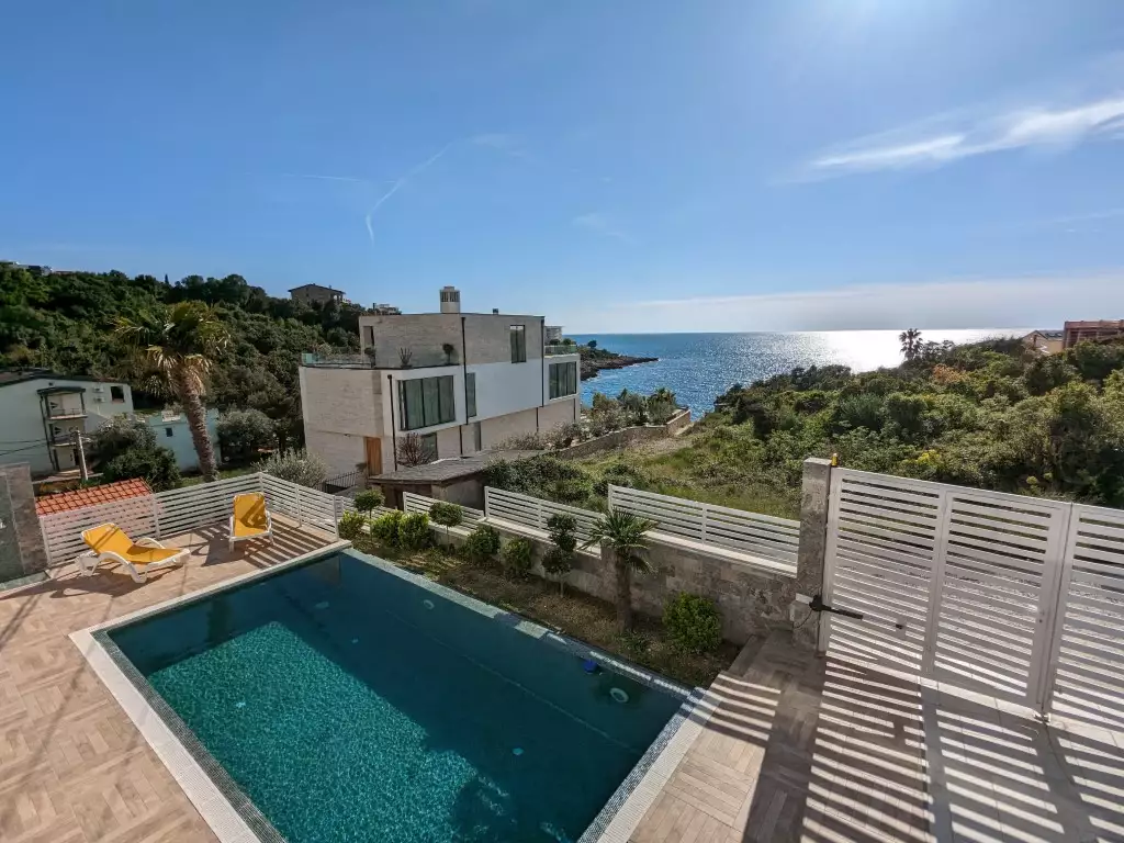 Вилла 345м² в Черногории, Добра Вода. Стоимостью 1100000€ аренда фото-17