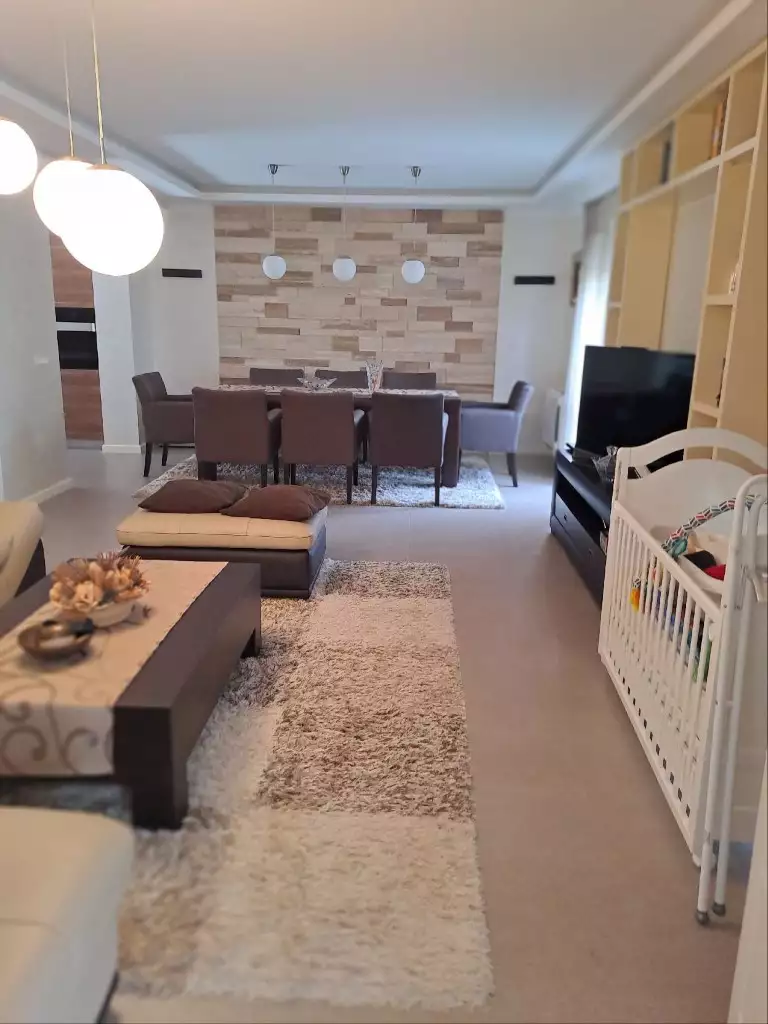 Дом 260м² в Черногории, Подгорица. Стоимостью 370000€ аренда фото-1