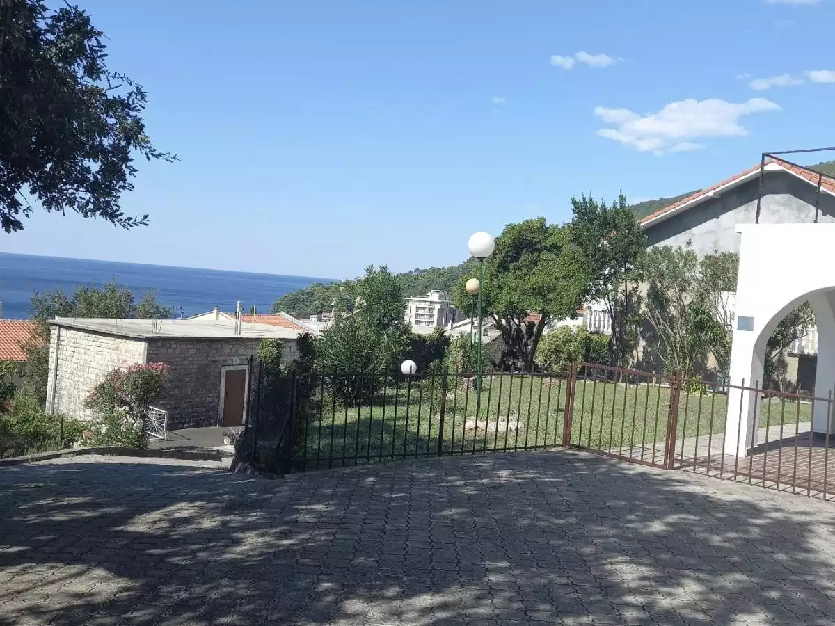 Отель, гостиница 480м² в Черногории, Петровац. Стоимостью 682500€ аренда фото-28