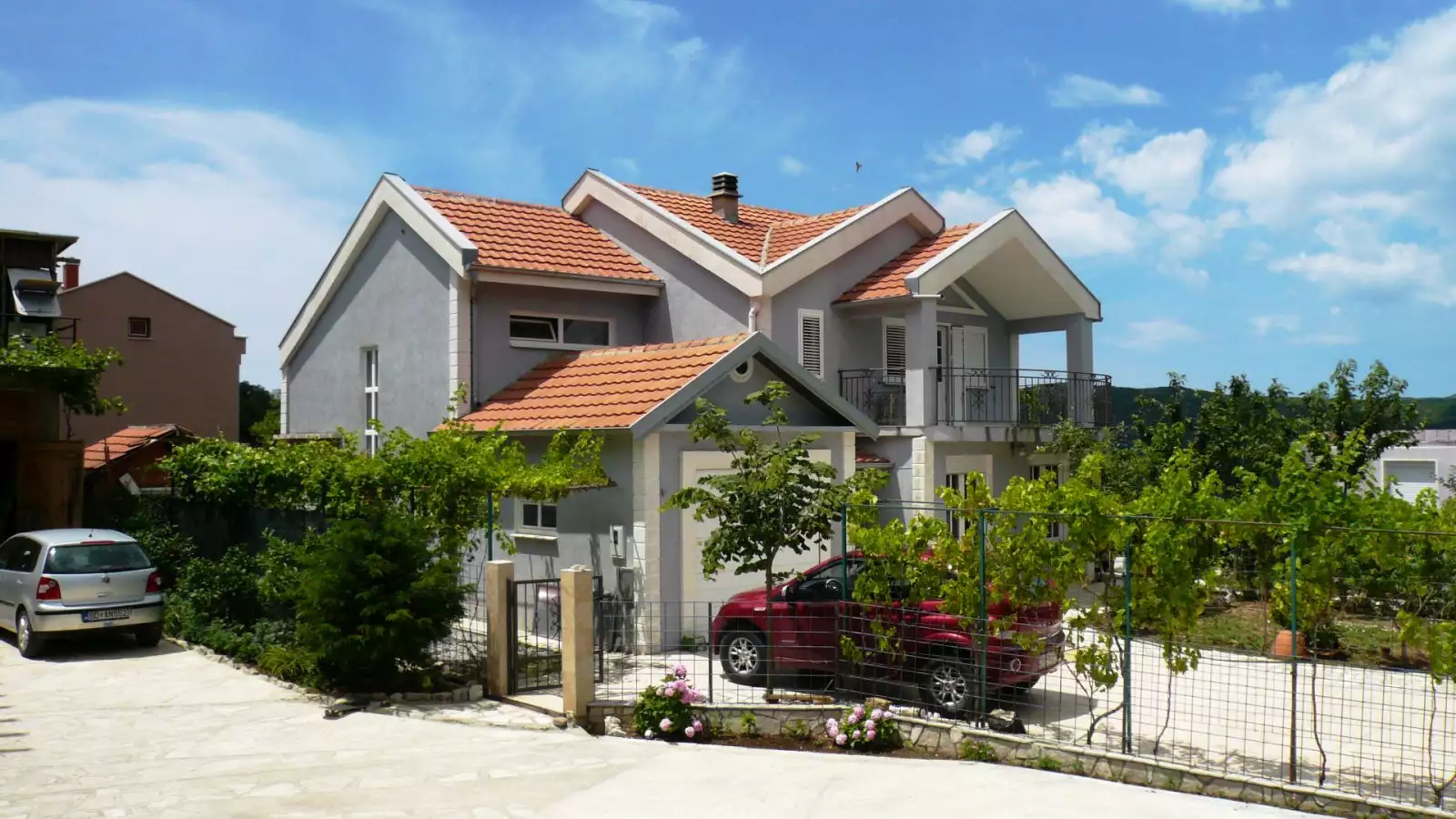 Дом 235м² в Черногории, Сеоце. Стоимостью 300000€ аренда фото-5