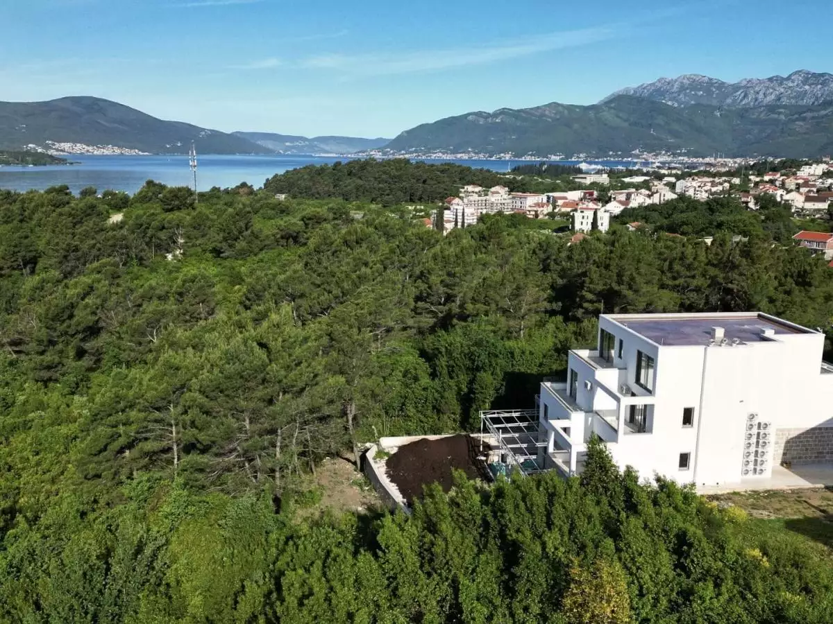 Квартира 90м² в Черногории, Тиват. Стоимостью 198000€ аренда фото-12