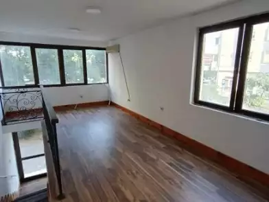 Здание 1м² в Италии, Барга. Стоимостью 100000€ аренда фото-1