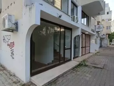 Здание 1м² в Италии, Барга. Стоимостью 100000€ аренда фото-7