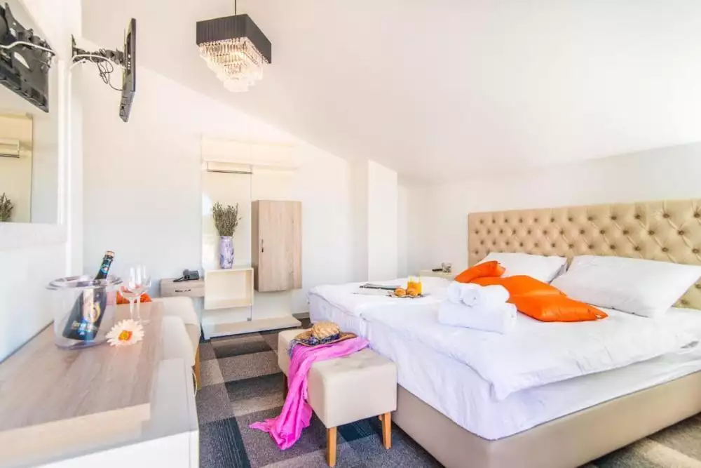 Отель, гостиница 1200м² в Хорватии, Пореч. Стоимостью 7000000€ аренда фото-14