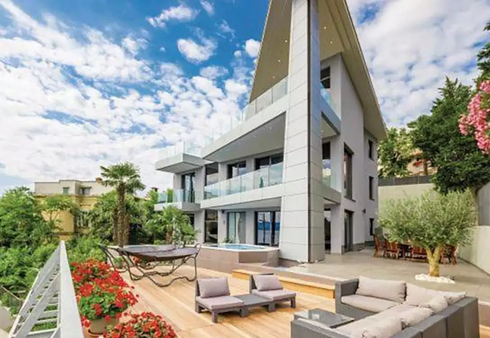 Вилла 756м² в Хорватии, Опатия. Стоимостью 3990000€ аренда фото-1