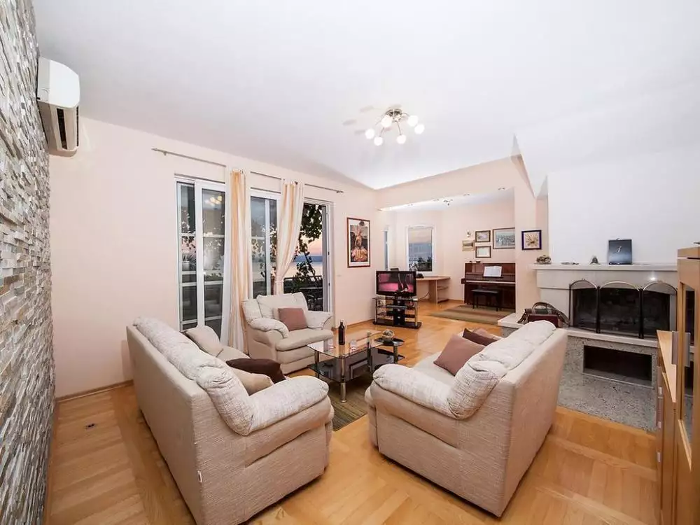 Вилла 350м² в Хорватии, Макарска. Стоимостью 920000€ аренда фото-15