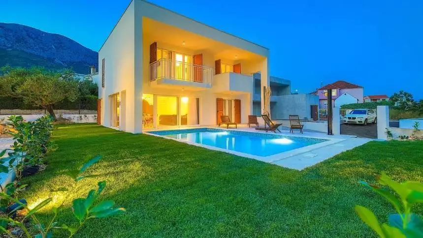 Вилла 140м² в Хорватии, Каштела. Стоимостью 620000€ аренда фото-5