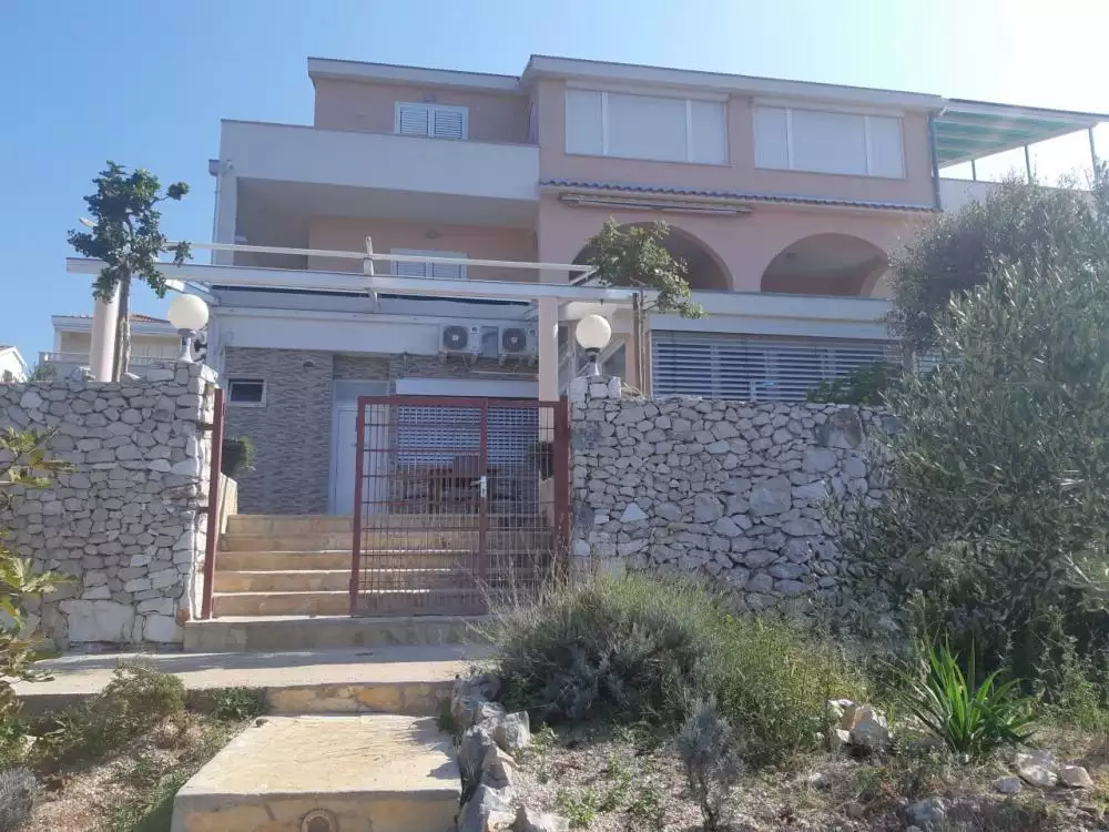 Отель, гостиница 570м² в Хорватии, Ражань. Стоимостью 1730000€ аренда фото-5
