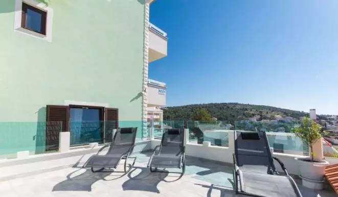 Отель, гостиница 460м² в Хорватии, Чиово. Стоимостью 1000000€ аренда фото-4