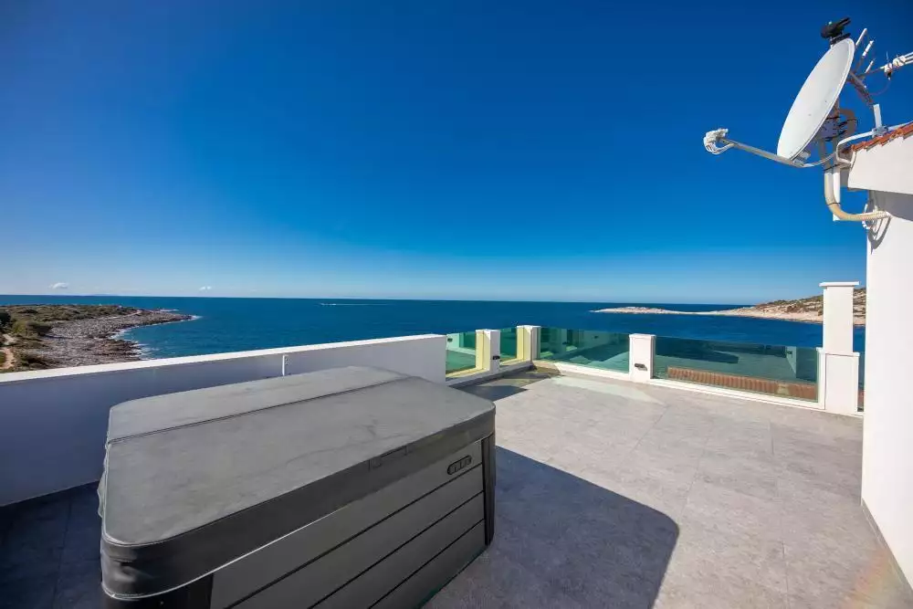 Вилла 300м² в Хорватии, Рогозница. Стоимостью 1430000€ аренда фото-12