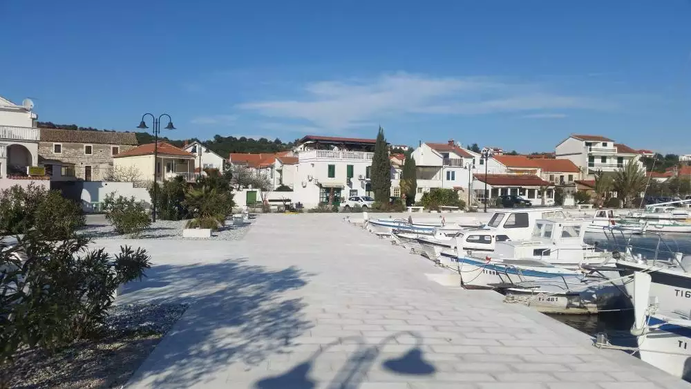 Отель, гостиница 250м² в Хорватии, Муртер. Стоимостью 720000€ аренда фото-2