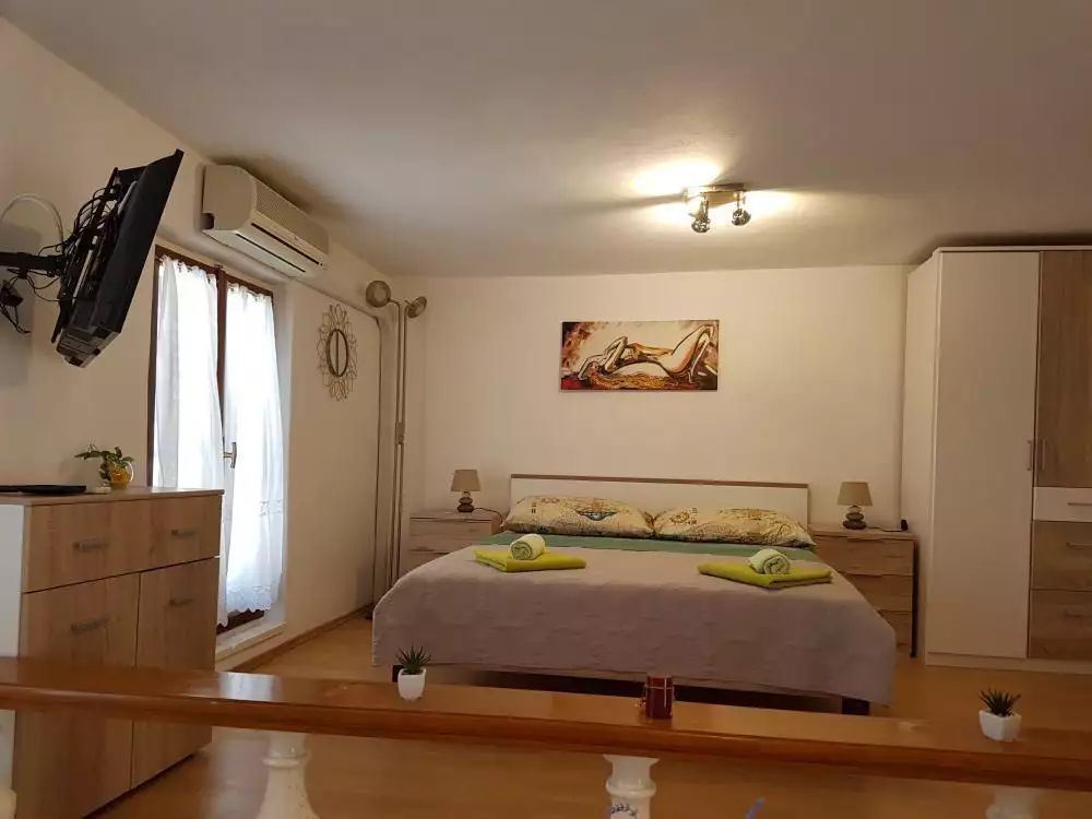 Отель, гостиница 250м² в Хорватии, Муртер. Стоимостью 720000€ аренда фото-6