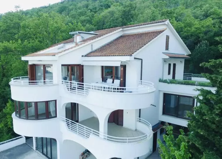 Вилла 615м² в Хорватии, Опатия. Стоимостью 1800000€ аренда фото-6