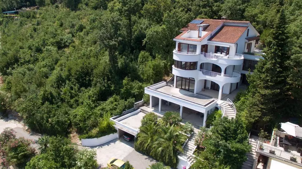 Вилла 615м² в Хорватии, Опатия. Стоимостью 1800000€ аренда фото-1