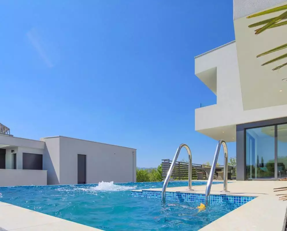 Вилла 330м² в Хорватии, Кострена. Стоимостью 1490000€ аренда фото-5