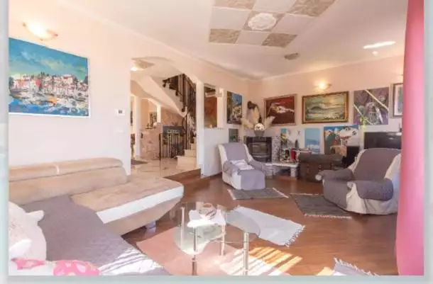 Вилла 267м² в Хорватии, Ловран. Стоимостью 800000€ аренда фото-11