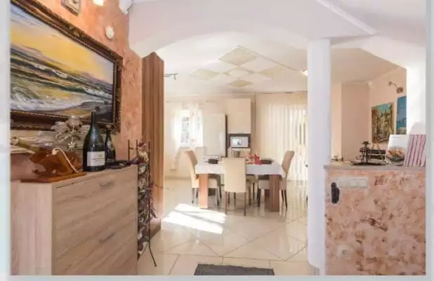 Вилла 267м² в Хорватии, Ловран. Стоимостью 800000€ аренда фото-12