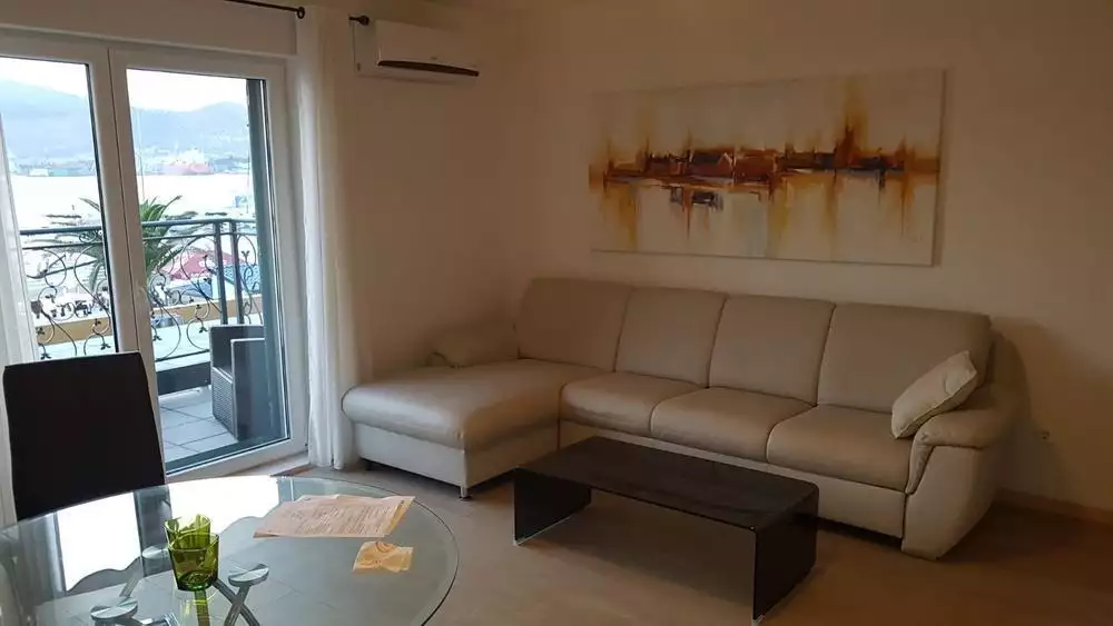 Отель, гостиница 489м² в Хорватии, Чиово. Стоимостью 2300000€ аренда фото-9
