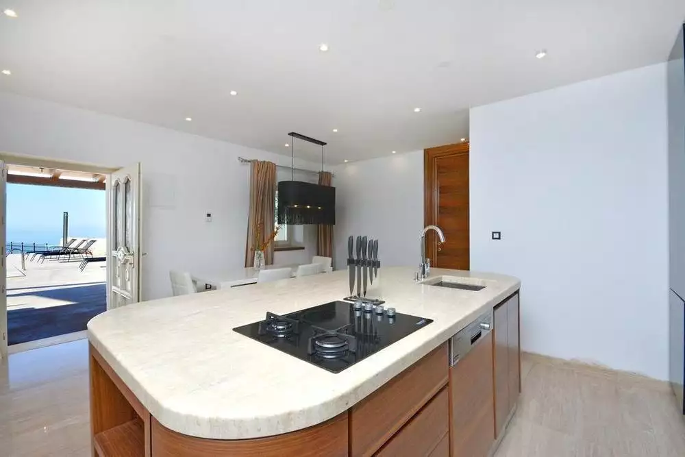 Вилла 480м² в Хорватии, Подстрана. Стоимостью 2200000€ аренда фото-16