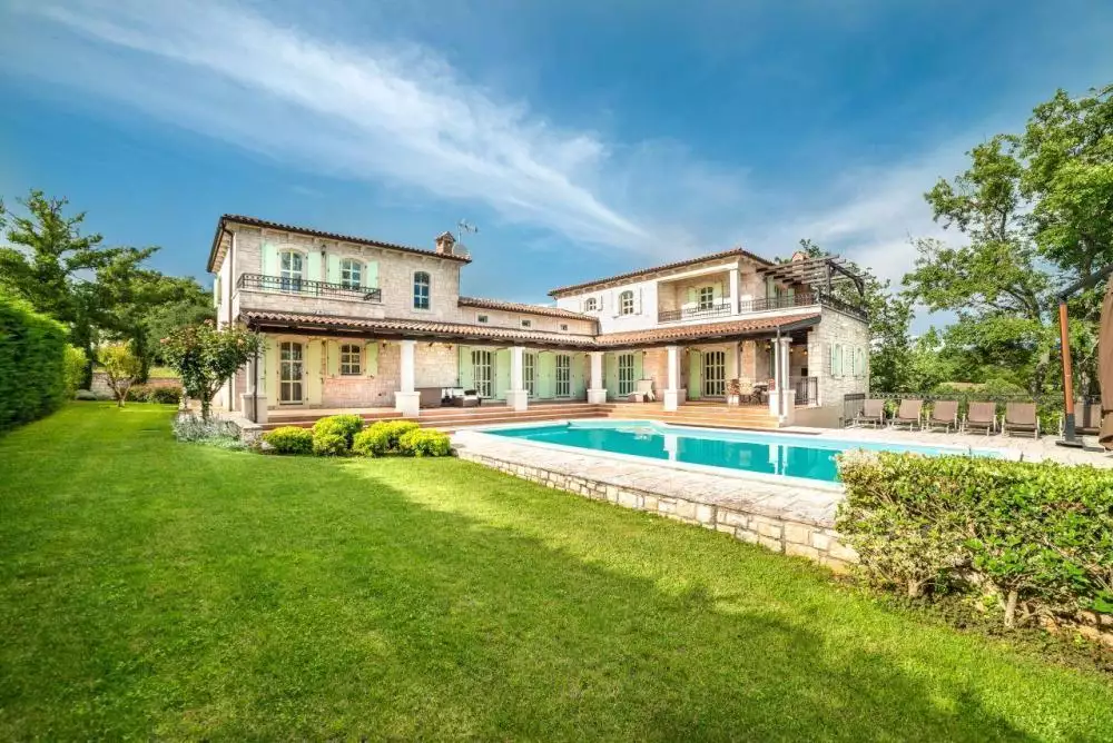Вилла 550м² в Хорватии, Вишнян. Стоимостью 1600000€ аренда фото-2