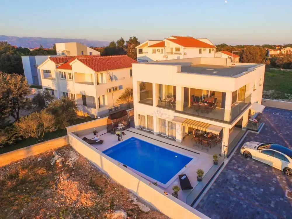 Отель, гостиница 390м² в Хорватии, Затон. Стоимостью 1250000€ аренда фото-10