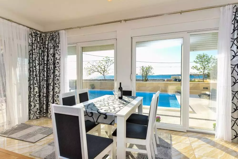 Отель, гостиница 390м² в Хорватии, Затон. Стоимостью 1250000€ аренда фото-25