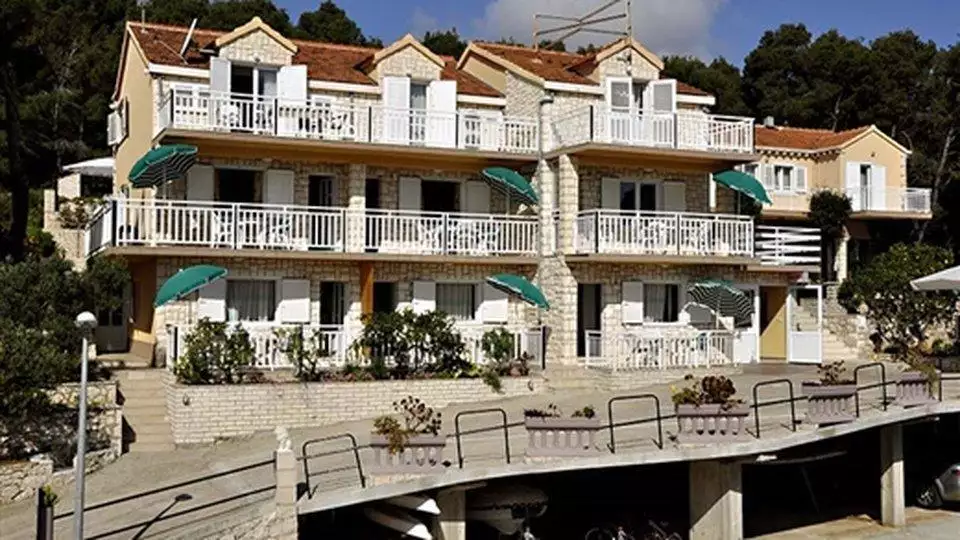 Отель, гостиница 1090м² в Хорватии, Лумбарда. Стоимостью 1980000€ аренда фото-5